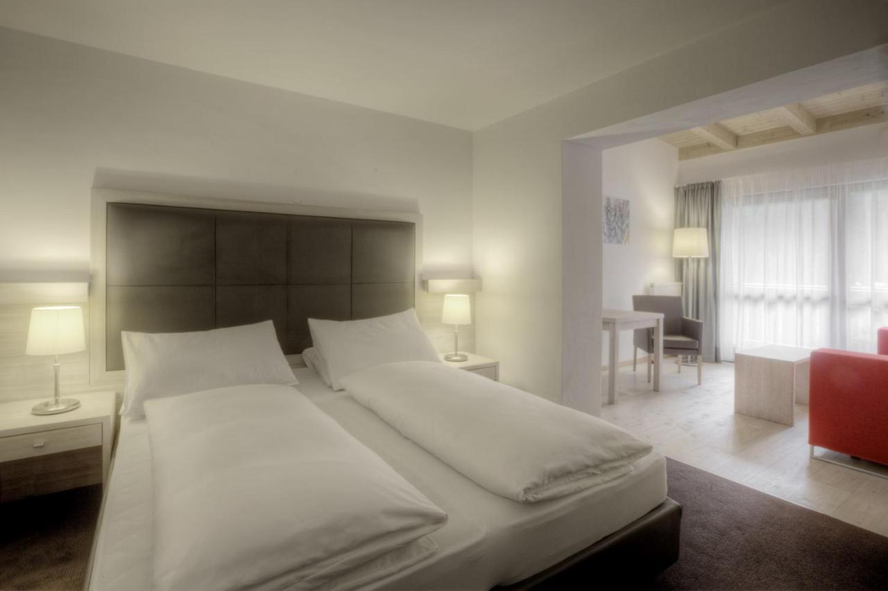 Hotel La Tambra Corvara In Badia Εξωτερικό φωτογραφία